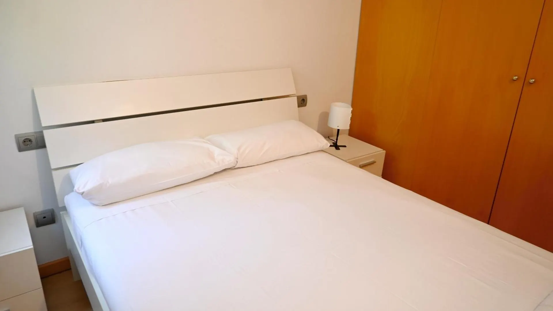 Apartment Homenfun Barcelona Hospital Clinic L Spain