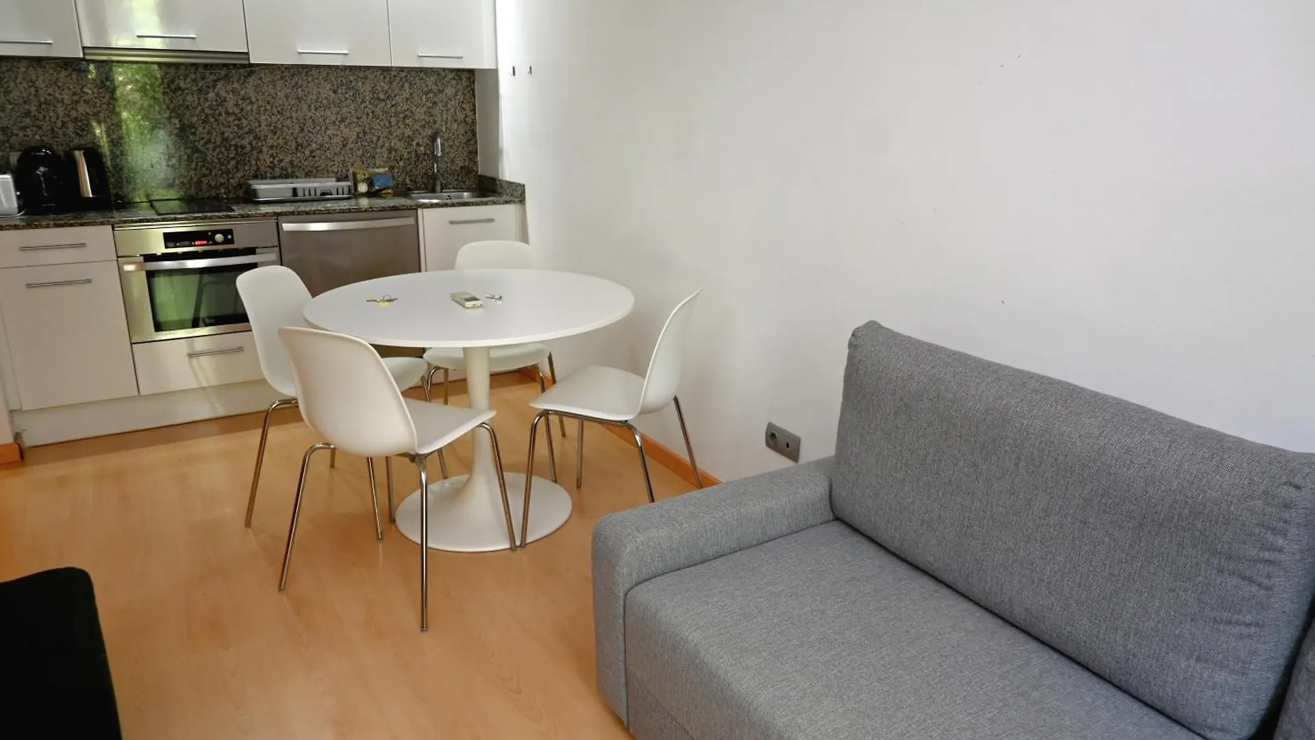 Apartment Homenfun Barcelona Hospital Clinic L